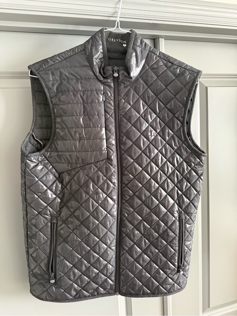 Greyson Vest - Picture 2 of 4
